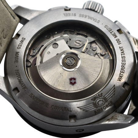 Montre Victorinox Swiss Army Chronograph - Bijouterie Haillot La Seyne Sur Mer Six Fours 83