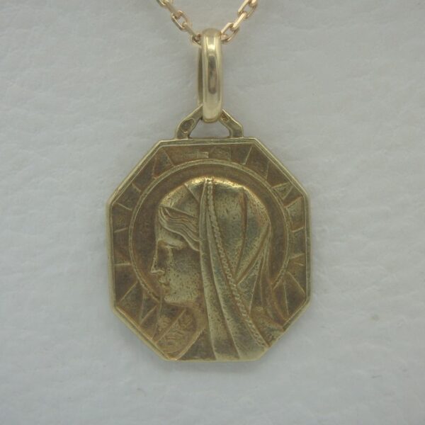 Pendentif Octogonale de la Vierge Marie en or 18 karats